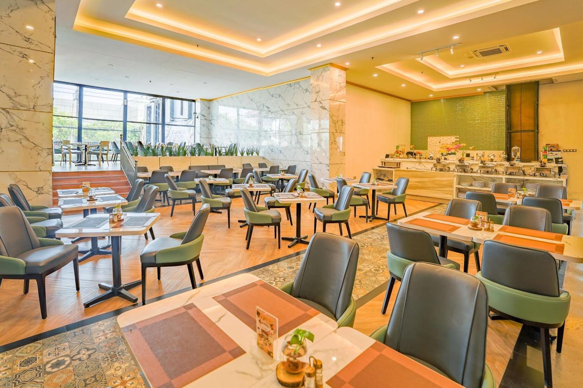 Grand Kangen Hotel Urip Sumoharjo ยอกยาการ์ตา ภายนอก รูปภาพ